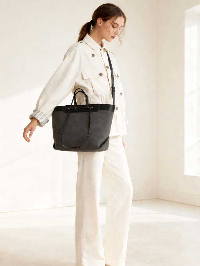 CLASSIC HAZEL BLACK TOTE BAG